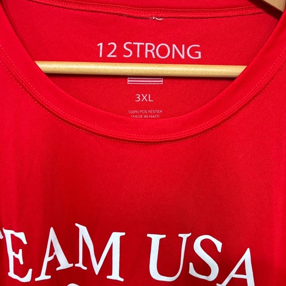 12 Strong Jersey Shirt - Picture 3 of 3